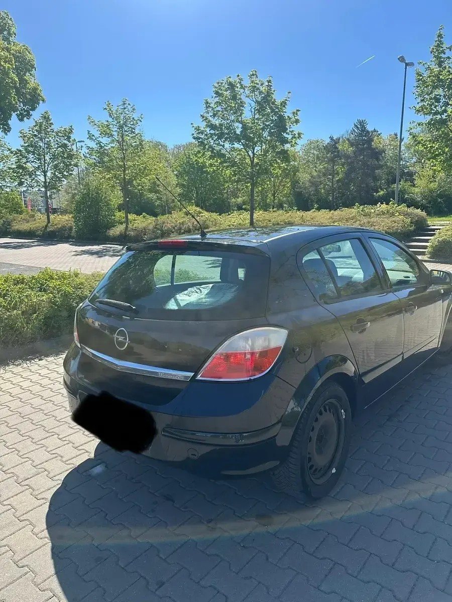 Gebraucht Opel Astra 105 PS (77 kW) 2006 Schwarz Kombi