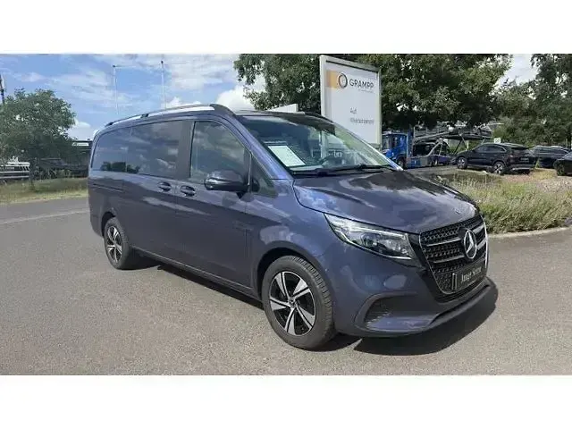 Gebraucht Mercedes V250 Style 190 PS (139 kW) 2025 Blau Van / Kleinbus