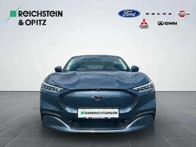 Gebraucht Ford Mustang Mach-E Basis 197 kW (269 PS) 2021 Infinite blue/ocean drive blue SUV