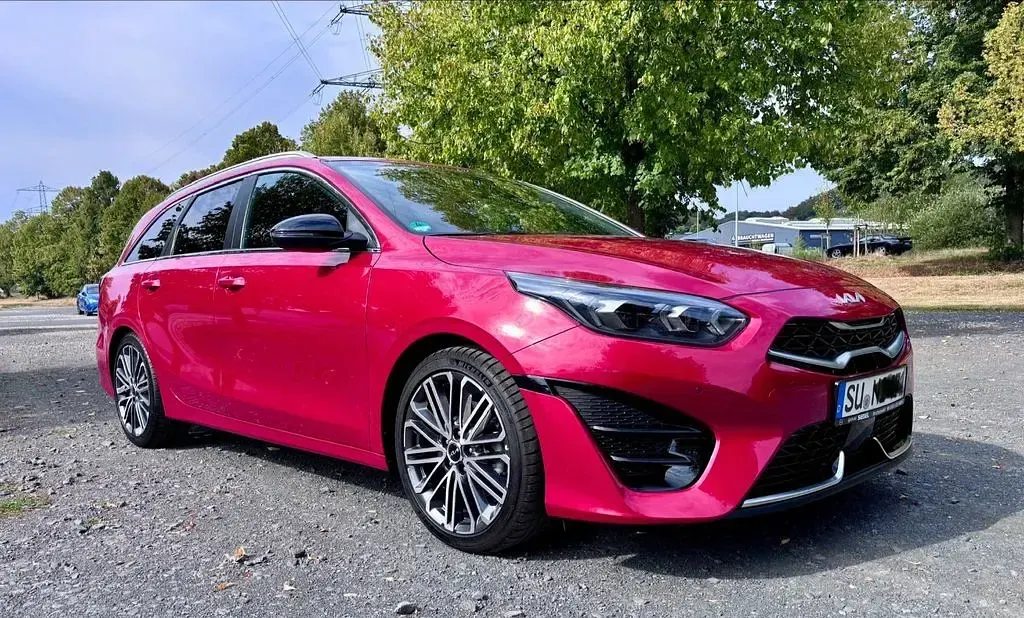 Gebraucht Kia Ceed Sportswagon GT-Line 140 PS (102 kW) 2025 Rot Kombi