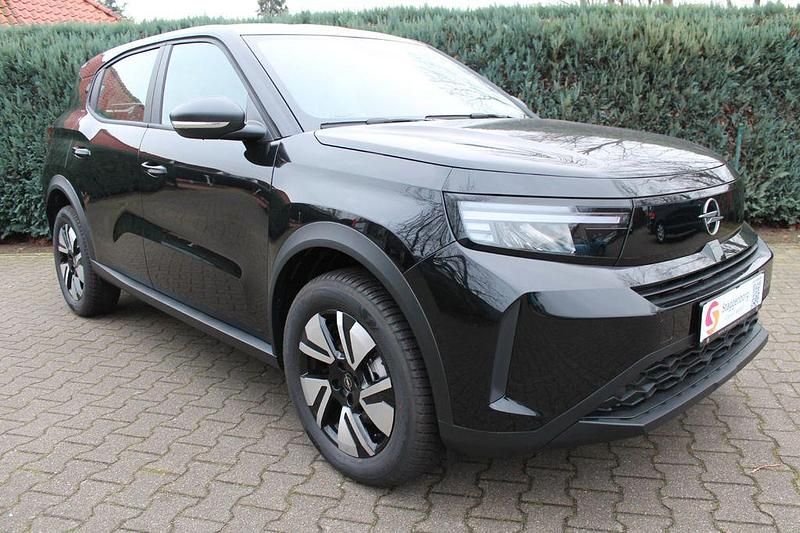 Neu Opel Frontera Edition 110 PS (80 kW) 2025 Schwarz SUV