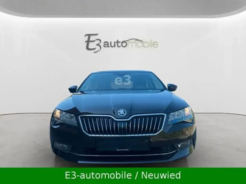 Gebraucht Skoda Superb 179 PS (131 kW) 2016 Braun Limousine