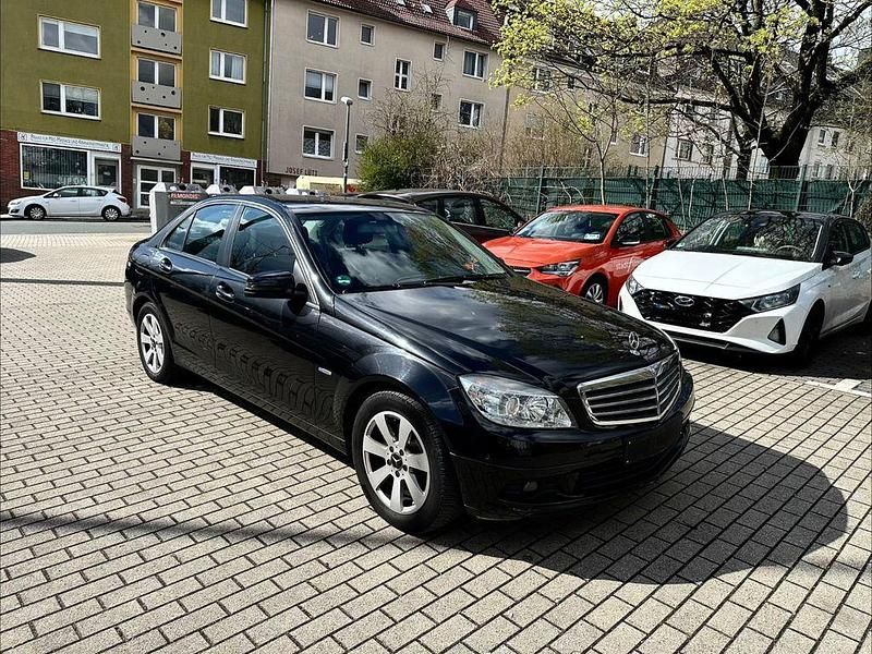 Gebraucht Mercedes C180 156 PS (114 kW) 2009 Schwarz Limousine