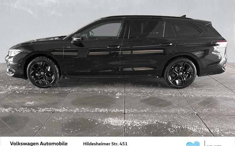 Neu VW Passat R-line 150 PS (110 kW) 2026 Schwarz Kombi