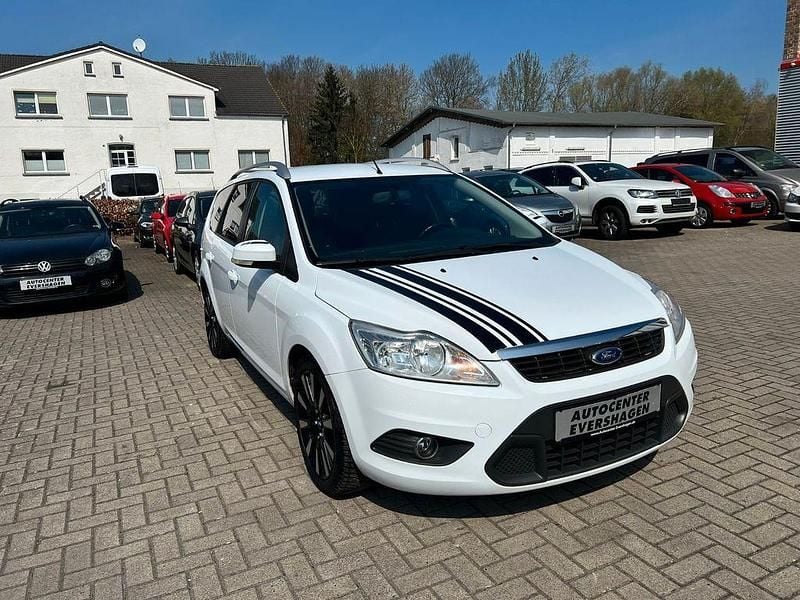 Gebraucht Ford Focus 125 PS (91 kW) 2009 Weiß Limousine