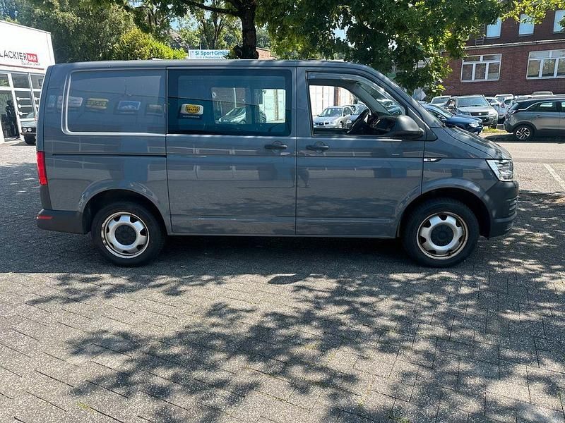 Gebraucht VW Transporter 204 PS (150 kW) 2019 Grau Van