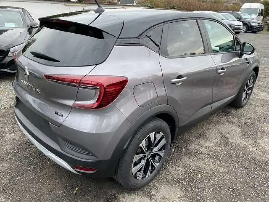 Gebraucht Renault Captur Techno 94 PS (69 kW) 2023 Grau (metallic) SUV