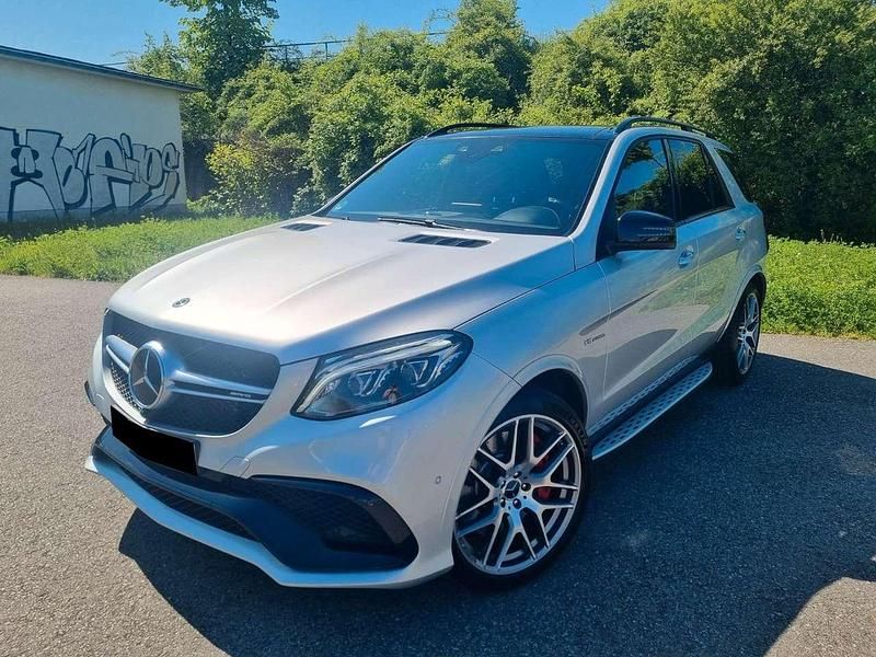 Silber Gebraucht 2017 Mercedes GLE63 AMG AMG SUV | 55.990 € (Guter Preis) - Bild 1/4