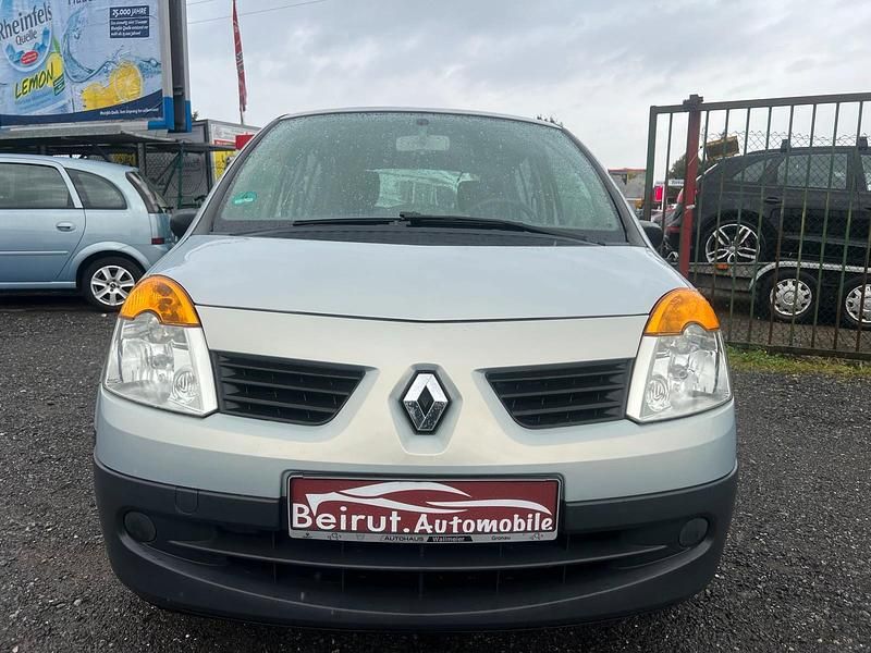 Silber Gebraucht 2005 Renault Modus Van / Kleinbus | 1.999 € (Etwas zu teuer) - Bild 1/4