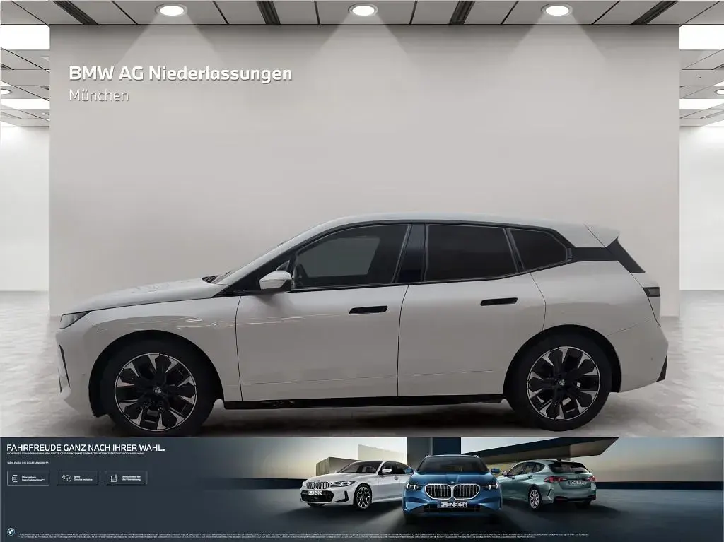 Gebraucht BMW iX M Sport 300 kW (408 PS) 2025 Weiß SUV