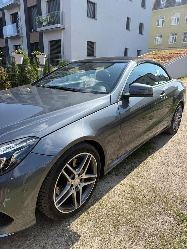 Gebraucht Mercedes E320 349 PS (256 kW) 2016 Grau Cabrio