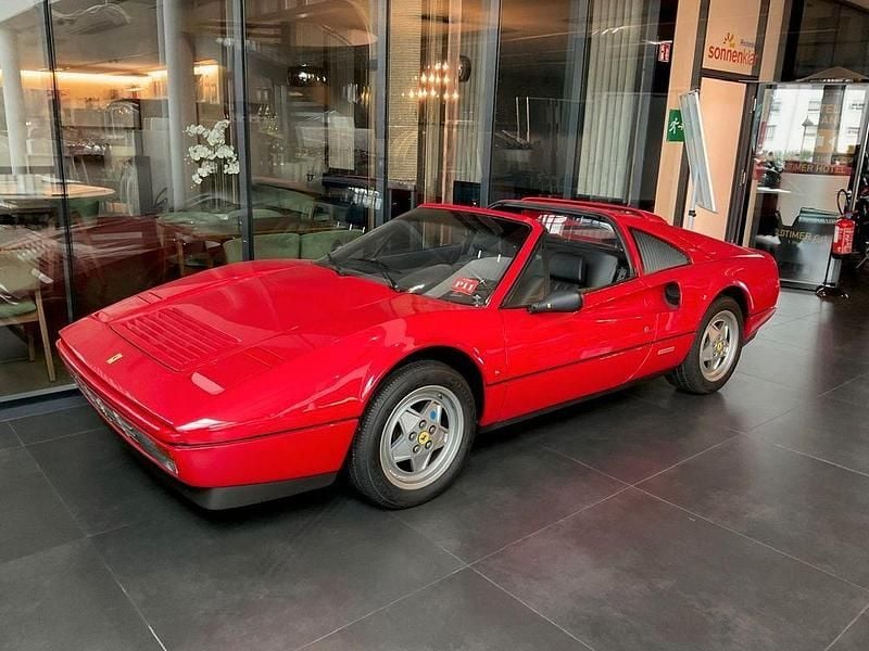 Gebraucht Ferrari 328 271 PS (199 kW) 1989 Rot Cabrio