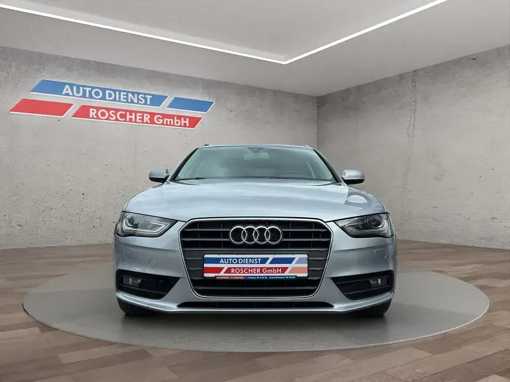 Gebraucht Audi A4 Ambiente 190 PS (139 kW) 2014 Silber Kombi