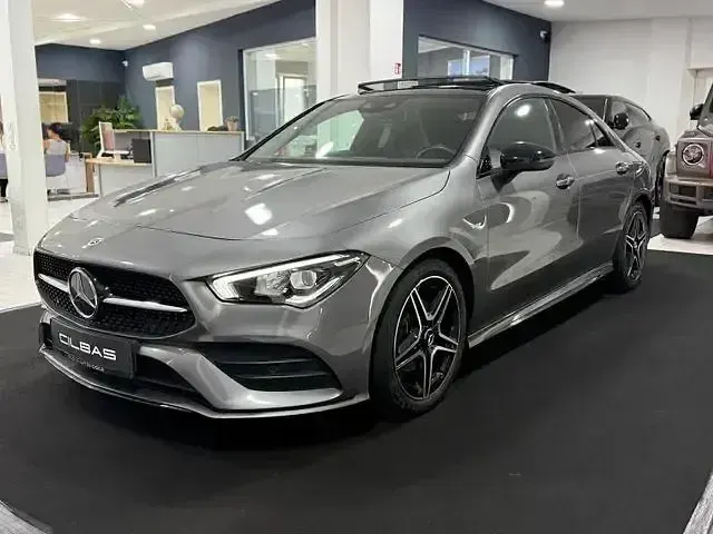 Gebraucht Mercedes CLA200 AMG line 163 PS (119 kW) 2021 Mountaingrau  met. Coupé