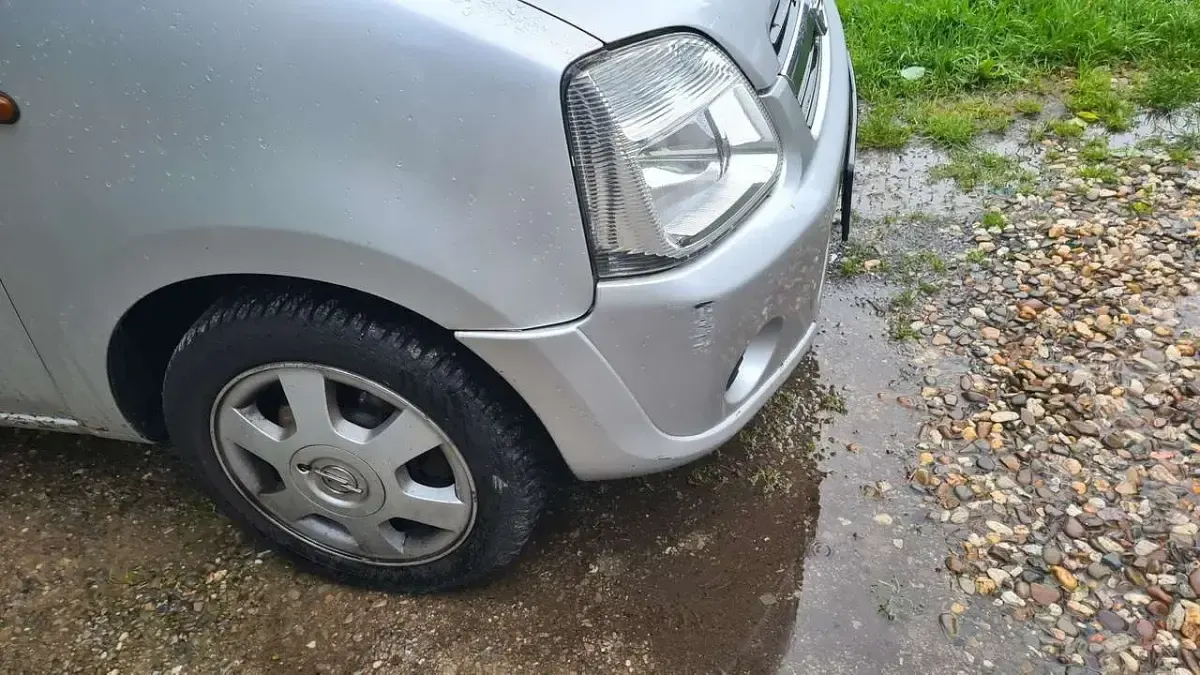 Gebraucht Opel Agila 60 PS (44 kW) 2005 Silber Van / Kleinbus