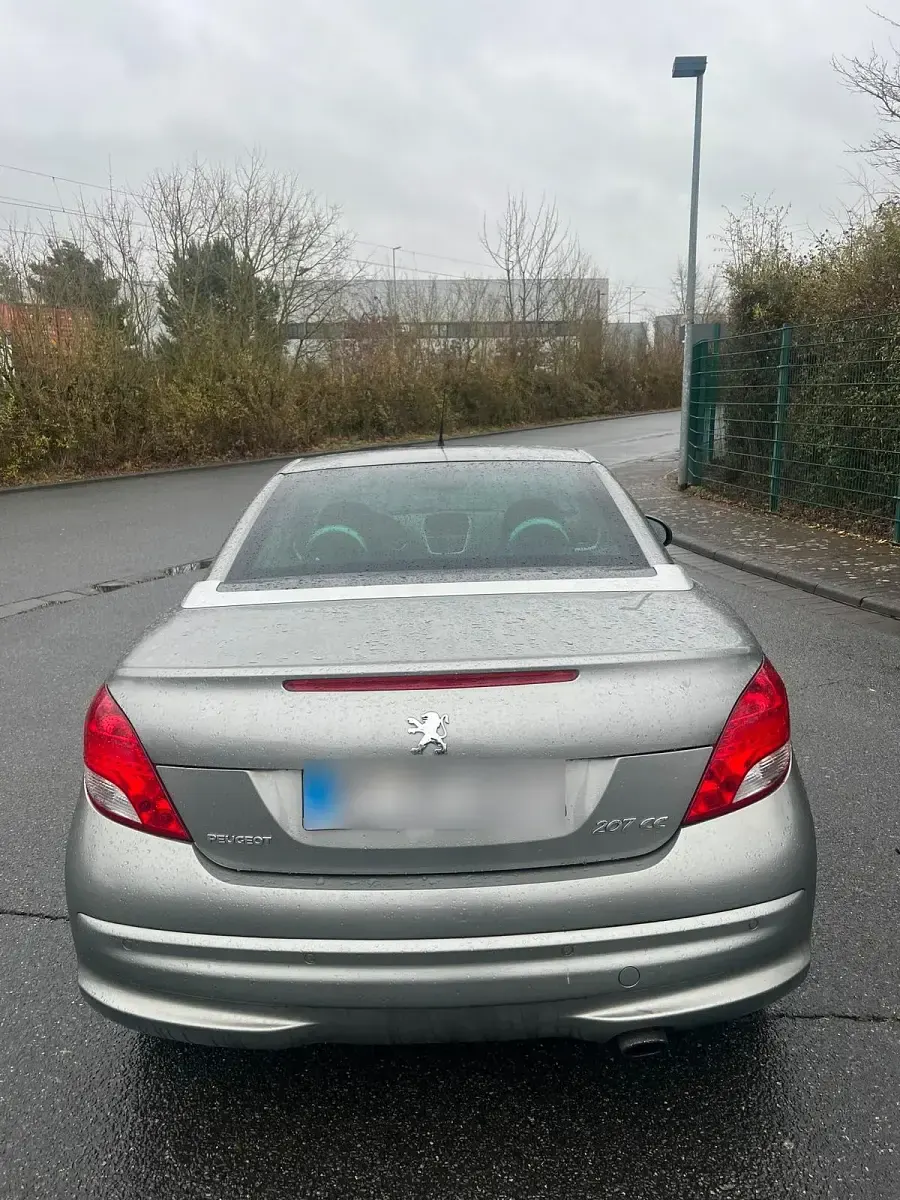 Gebraucht Peugeot 207 CC 150 PS (110 kW) 2009 Grau Cabrio