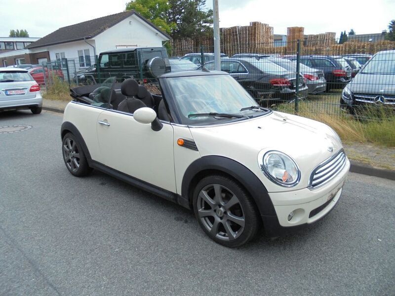 Gebraucht Mini Cooper Cabriolet 122 PS (89 kW) 2010 Weiß Cabrio
