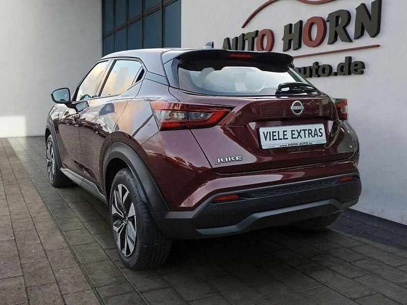Gebraucht Nissan Juke Acenta 114 PS (83 kW) 2023 Rot SUV