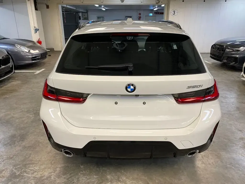 Gebraucht BMW 320 M Sport 184 PS (135 kW) 2023 Weiß Kombi
