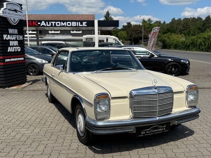 Beige Gebraucht 1971 Mercedes 250 Coupé | 9.490 € - Bild 1/4