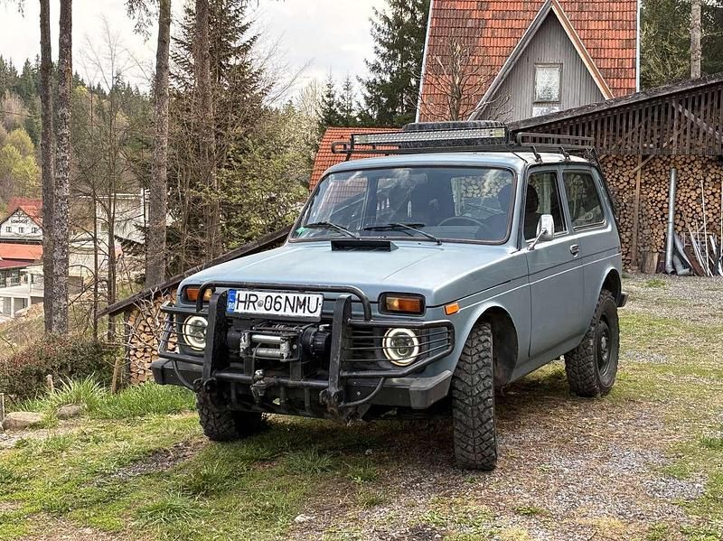 Gebraucht Lada niva 64 PS (47 kW) 2004 SUV