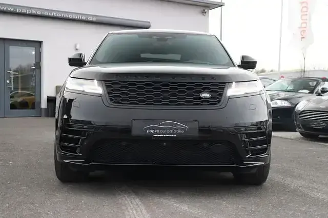 Gebraucht Land Rover Range Rover Velar SE Dynamic 300 PS (220 kW) 2021 Santorini black SUV