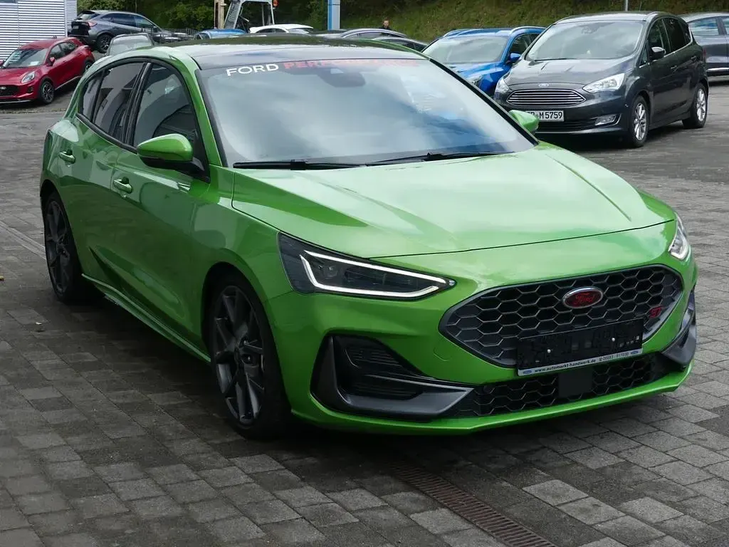Gebraucht Ford Focus ST 280 PS (205 kW) 2025 Grün Limousine