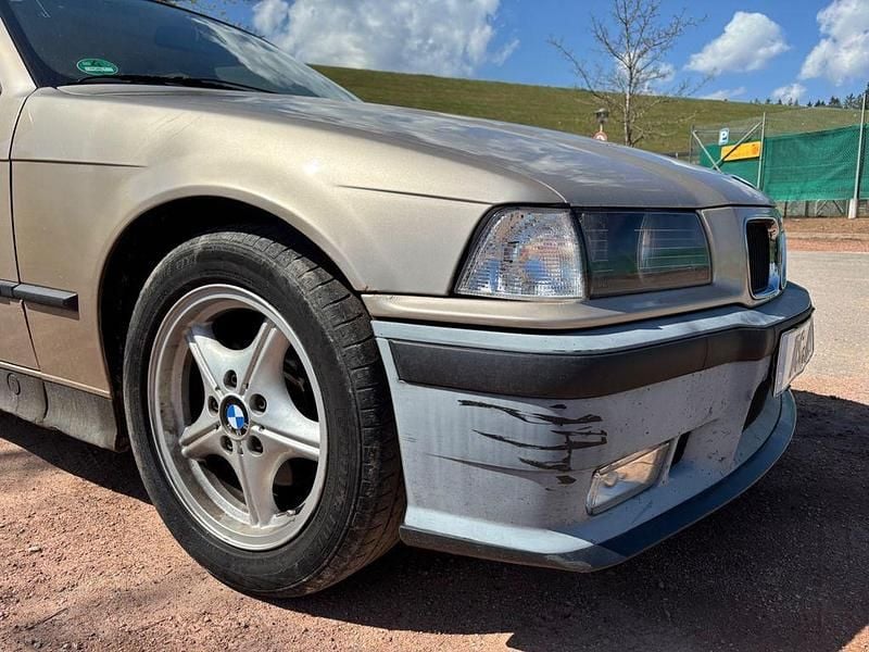 Second-hand BMW 316 101 CP (74 kW) 1992 Bej Berlinǎ