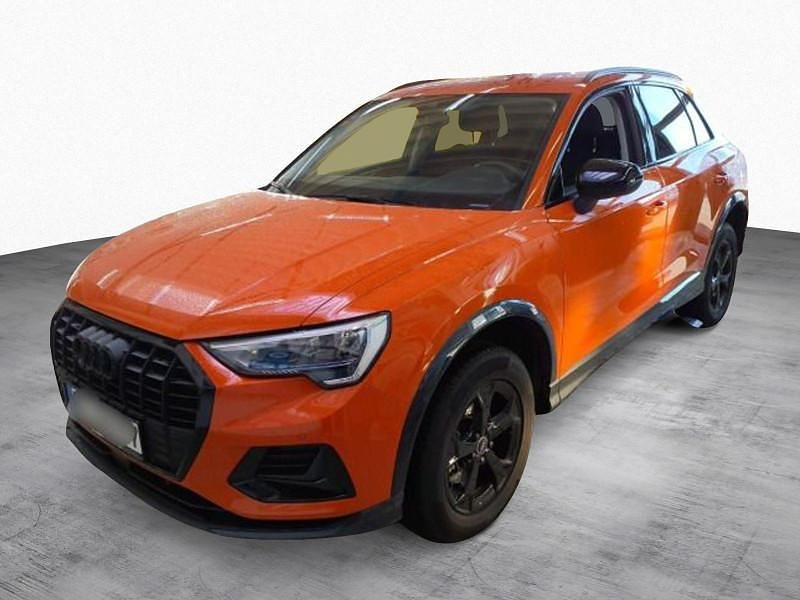 Gebraucht Audi Q3 Ambiente 150 PS (110 kW) 2023 Orange SUV