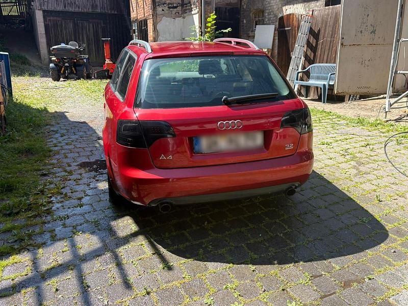 Gebraucht 2005 Audi A4 Kombi | 3.000 € (Guter Preis) - Bild 1/4