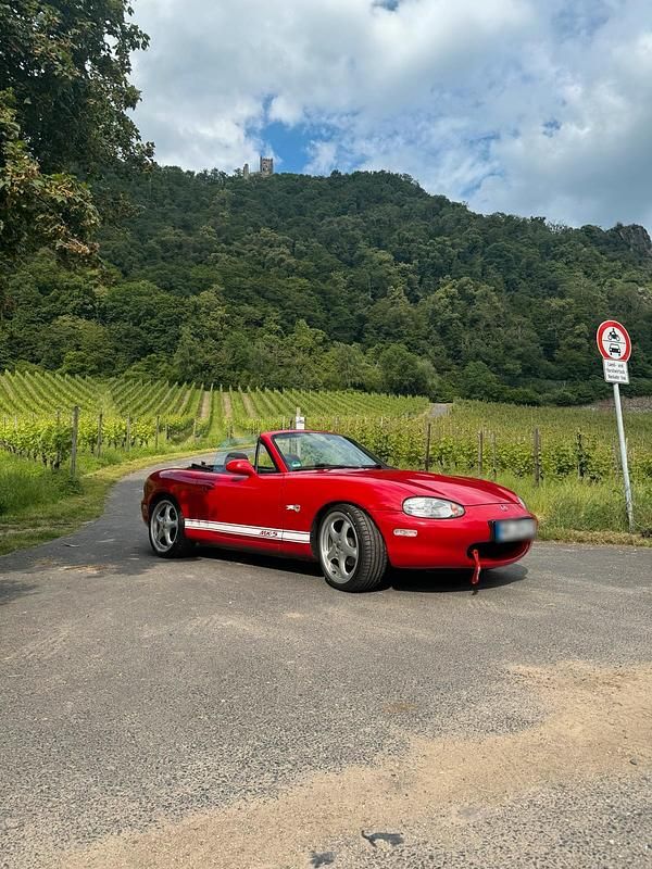 Gebraucht Mazda MX5 110 PS (80 kW) 1999 Rot Cabrio