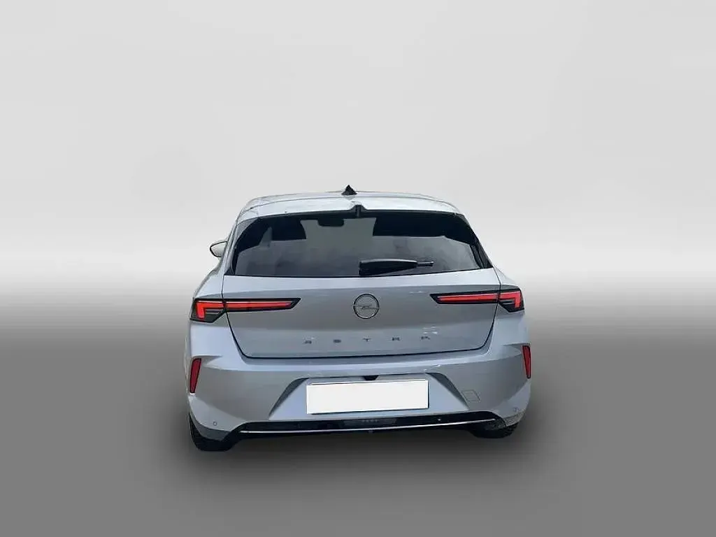 Usata Opel Astra Elegance 131 CV (96 kW) 2023 Argento Utilitaria