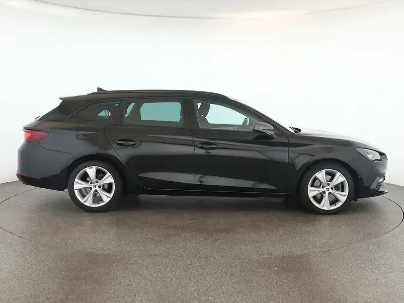 Gebraucht Seat Leon FR 150 PS (110 kW) 2024 Midnight schwarz Limousine