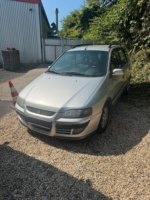 Silber Gebraucht 2003 Mitsubishi Space Star Kombi | 900 € (Fairer Preis) - Bild 1/4