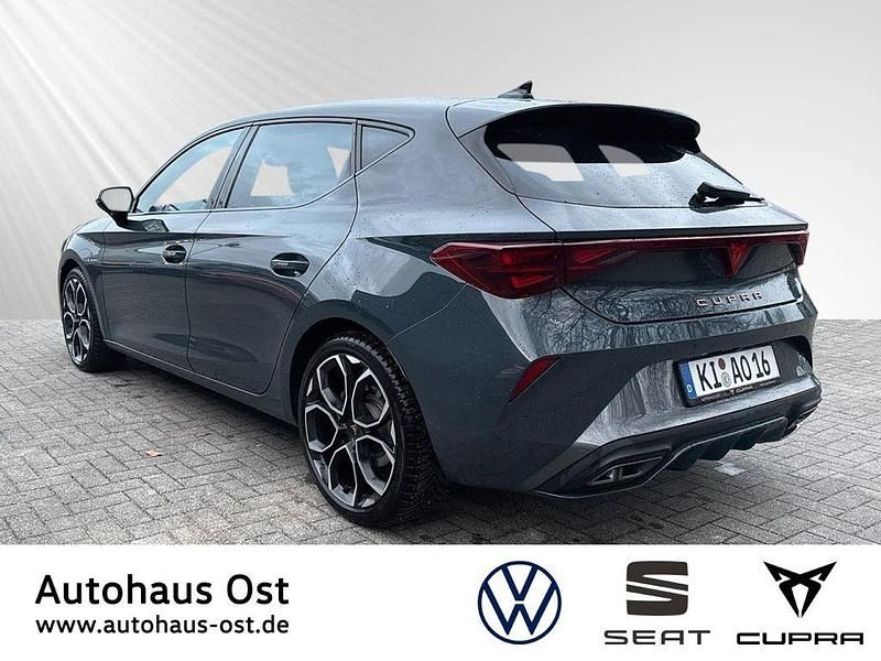 Gebraucht Cupra Leon 150 PS (110 kW) 2025 Blau Limousine