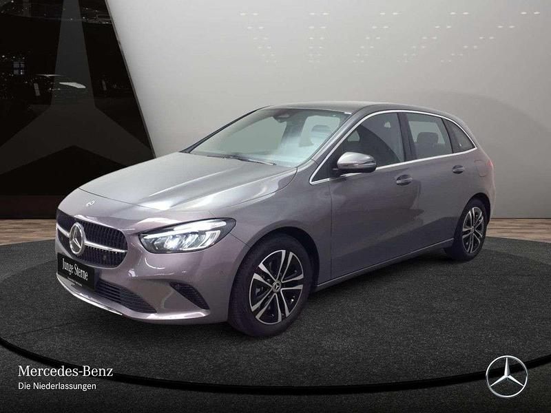 Gebraucht Mercedes E250 Advanced 163 PS (119 kW) 2024 Grau Limousine