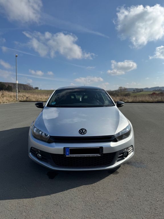 Silber Gebraucht 2010 VW Scirocco Coupé | 6.500 € (Guter Preis) - Bild 1/4