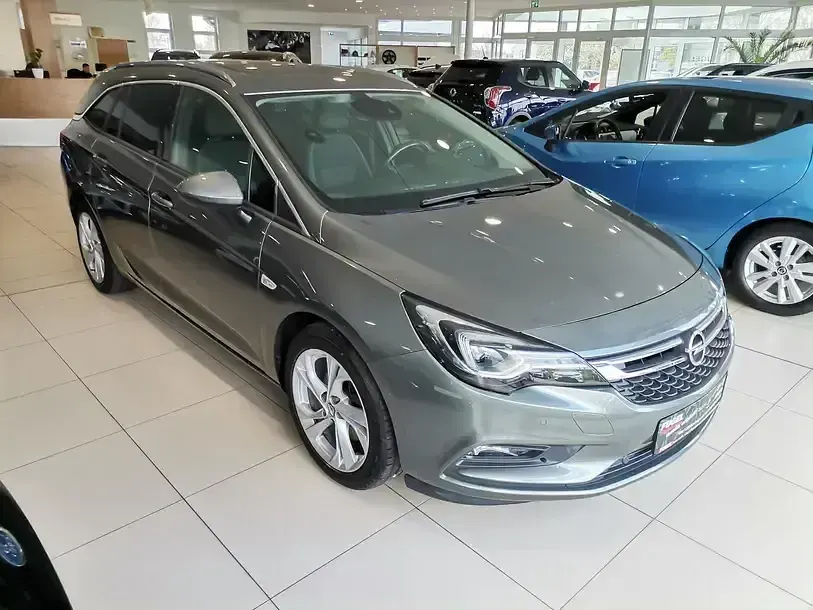 Gebraucht Opel Astra Innovation 136 PS (100 kW) 2019 Grau Kombi