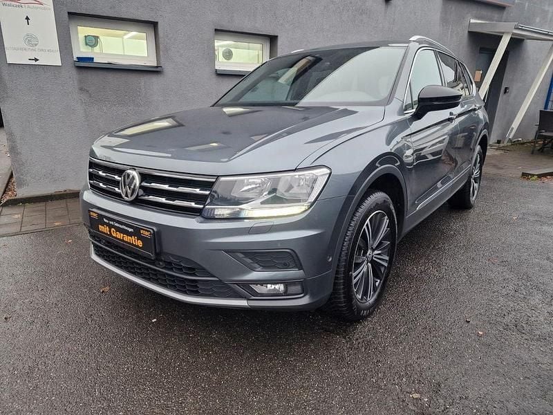 Grau Gebraucht 2020 VW Tiguan Allspace United SUV | 17.599 € (Guter Preis) - Bild 1/4