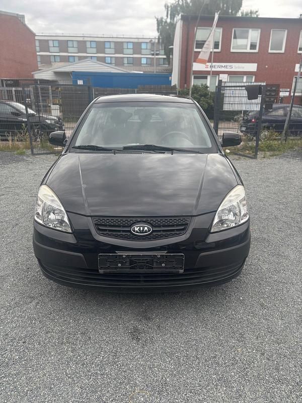 Schwarz Gebraucht 2009 Kia Rio 2 Limousine | 2.700 € (Fairer Preis) - Bild 1/4