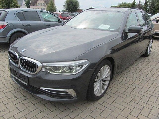 Gebraucht BMW 540 Luxury Line 320 PS (235 kW) 2018 Grau metallic Kombi