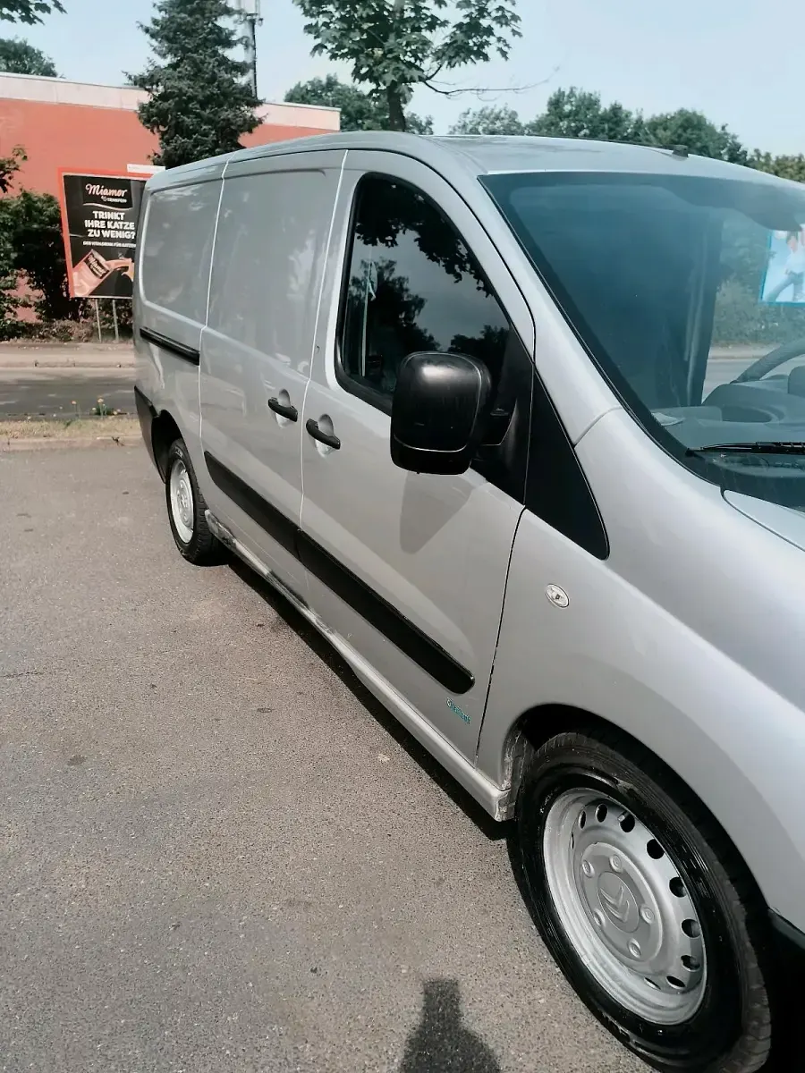 Gebraucht Citroën Jumpy 128 PS (94 kW) 2014 Silber Van / Kleinbus