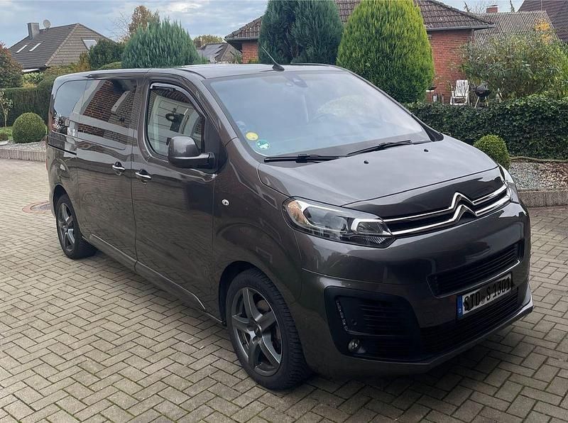 Gebraucht Citroën Spacetourer Shine 144 PS (105 kW) 2021 Grau Van / Kleinbus