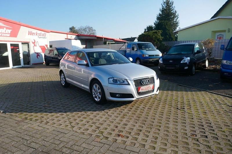 Gebraucht Audi A3 Attraction 90 PS (66 kW) 2009 Grau Limousine