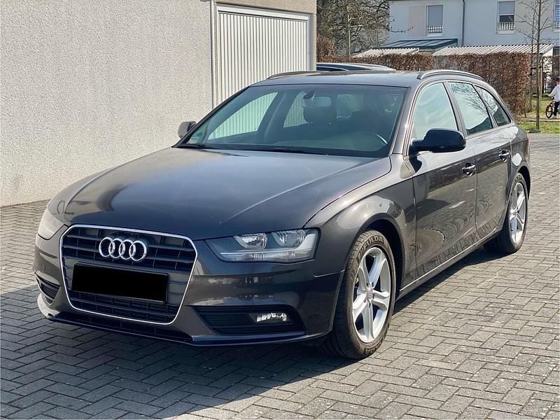Gebraucht Audi A4 177 PS (130 kW) 2013 Grau Kombi