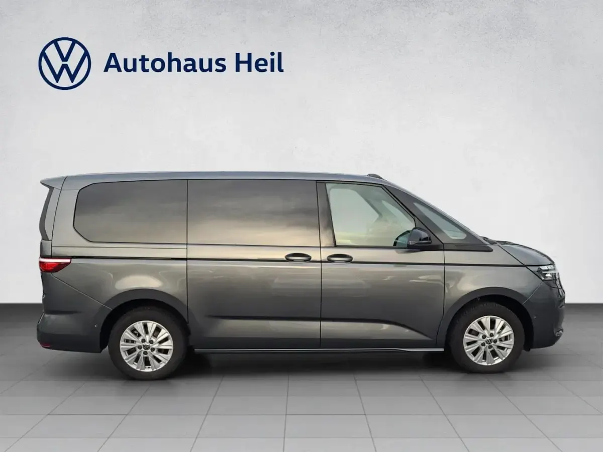 Usata VW Multivan Basis 150 CV (110 kW) 2025 Monovolume