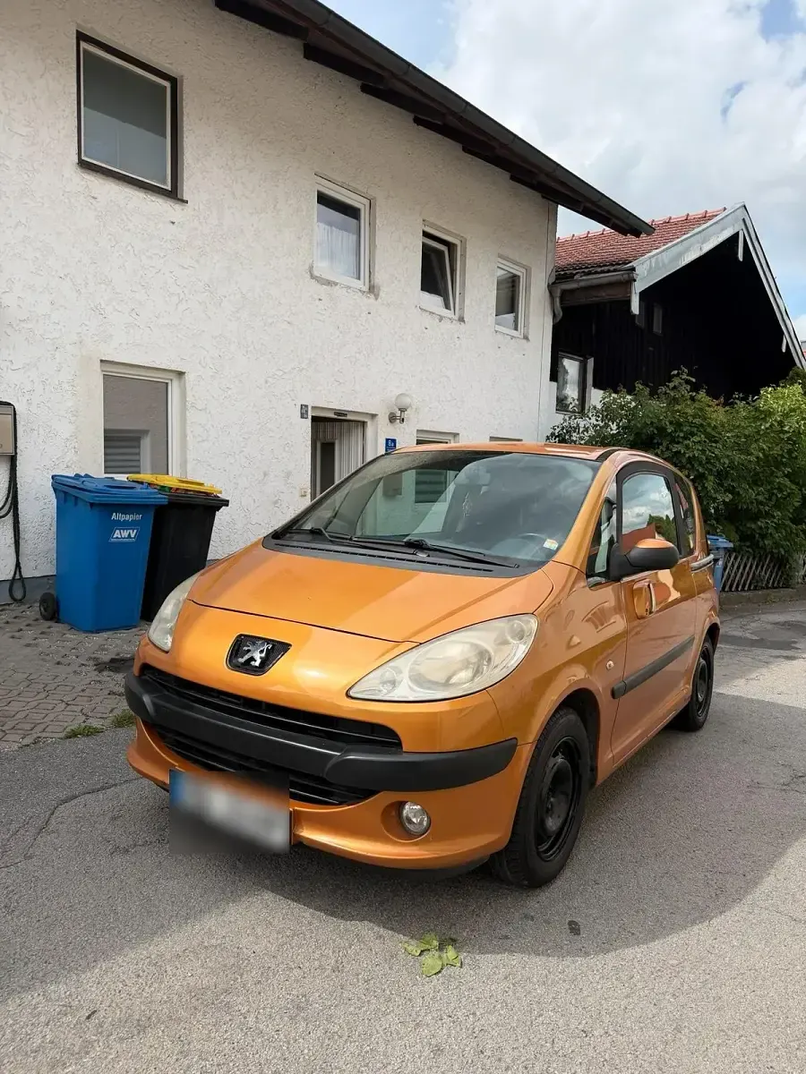 Gebraucht Peugeot 1007 88 PS (64 kW) 2006 Orange Van / Kleinbus