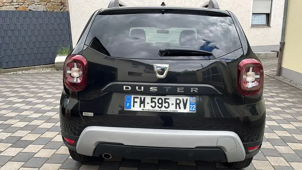 Używany Dacia Duster Prestige 116 KM (85 kW) 2019 Czarny SUV