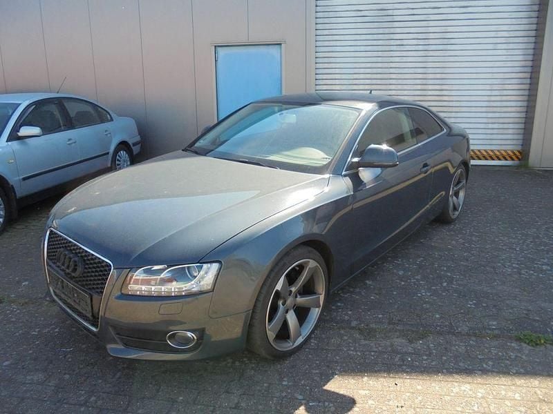 Gebraucht Audi A5 Sport 179 PS (131 kW) 2009 Grau Coupé