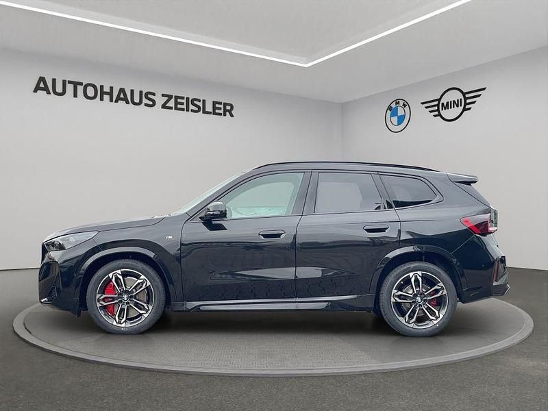 Neu BMW X1 Performance 170 PS (125 kW) 2025 Saphirschwarz SUV